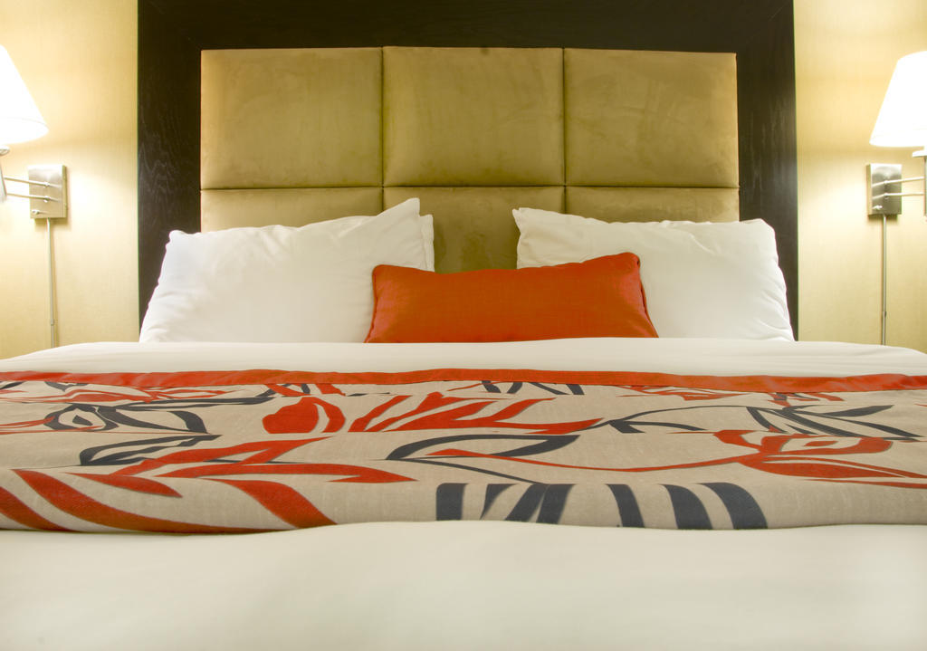 Ramada Plaza Crystal Palace Dieppe Kamer foto