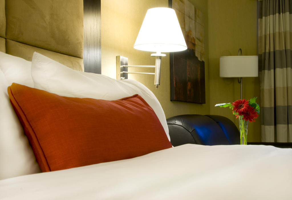 Ramada Plaza Crystal Palace Dieppe Kamer foto