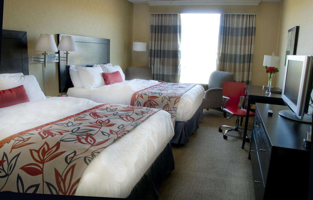 Ramada Plaza Crystal Palace Dieppe Kamer foto